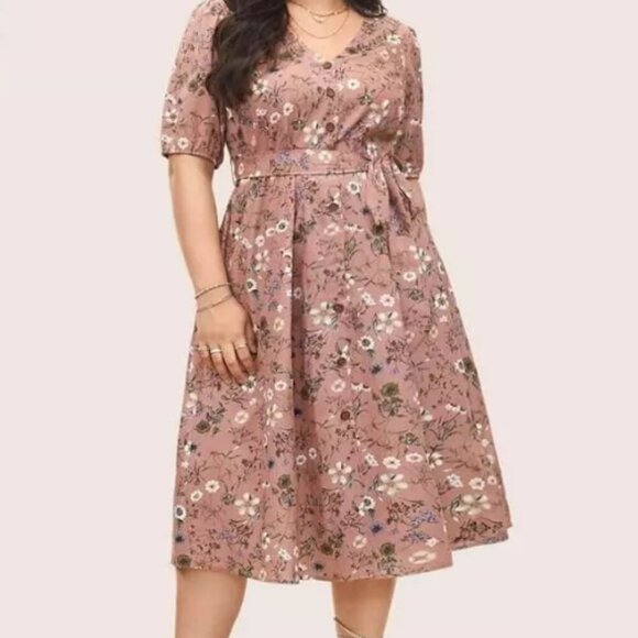 BloomChic Plus Size  Elegant Floral  Shirt Dress - Picture 4 of 4